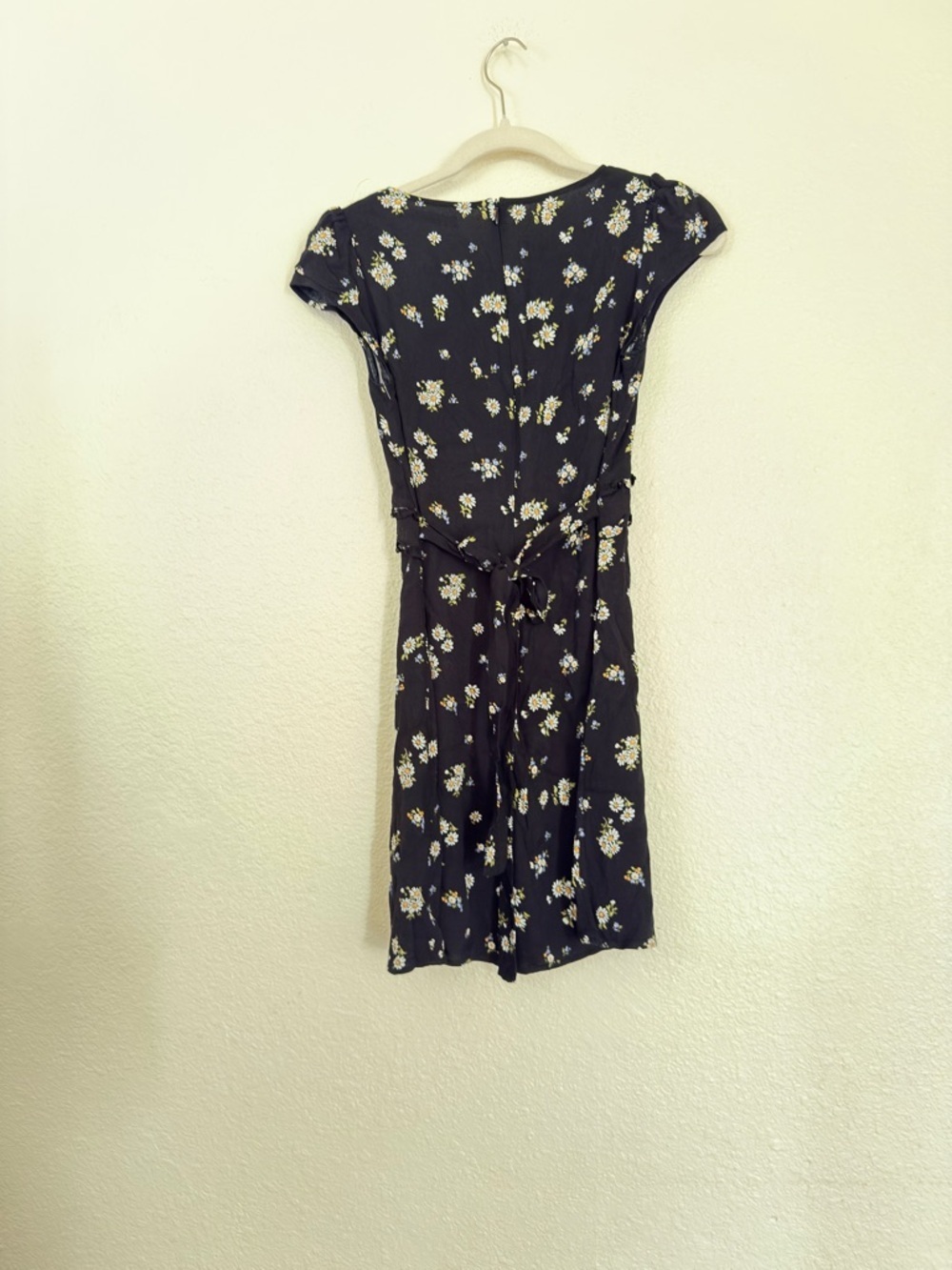 Reformation Janine mini dress daisy print black - Picture 11 of 16